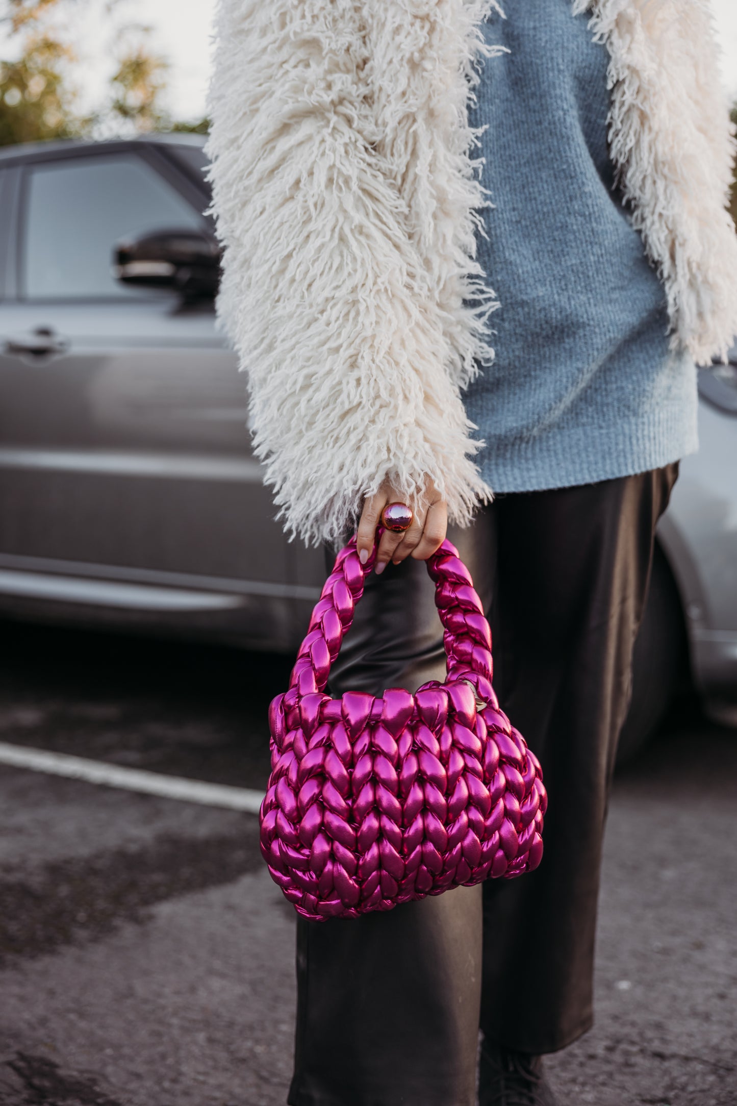 velvet handbag, chunky velvet bag, statement handbag, designer velvet bag, luxury soft bag, handmade velvet bag, unique fashion bag, trendy soft bag, machine washable handbag, elegant evening bag, soft chunky velvet handbag for everyday wear, handmade statement bag with a long handle, luxury machine washable bag for special occasions, unique velvet crossbody bag for women, fashion-forward plush bag with scarf