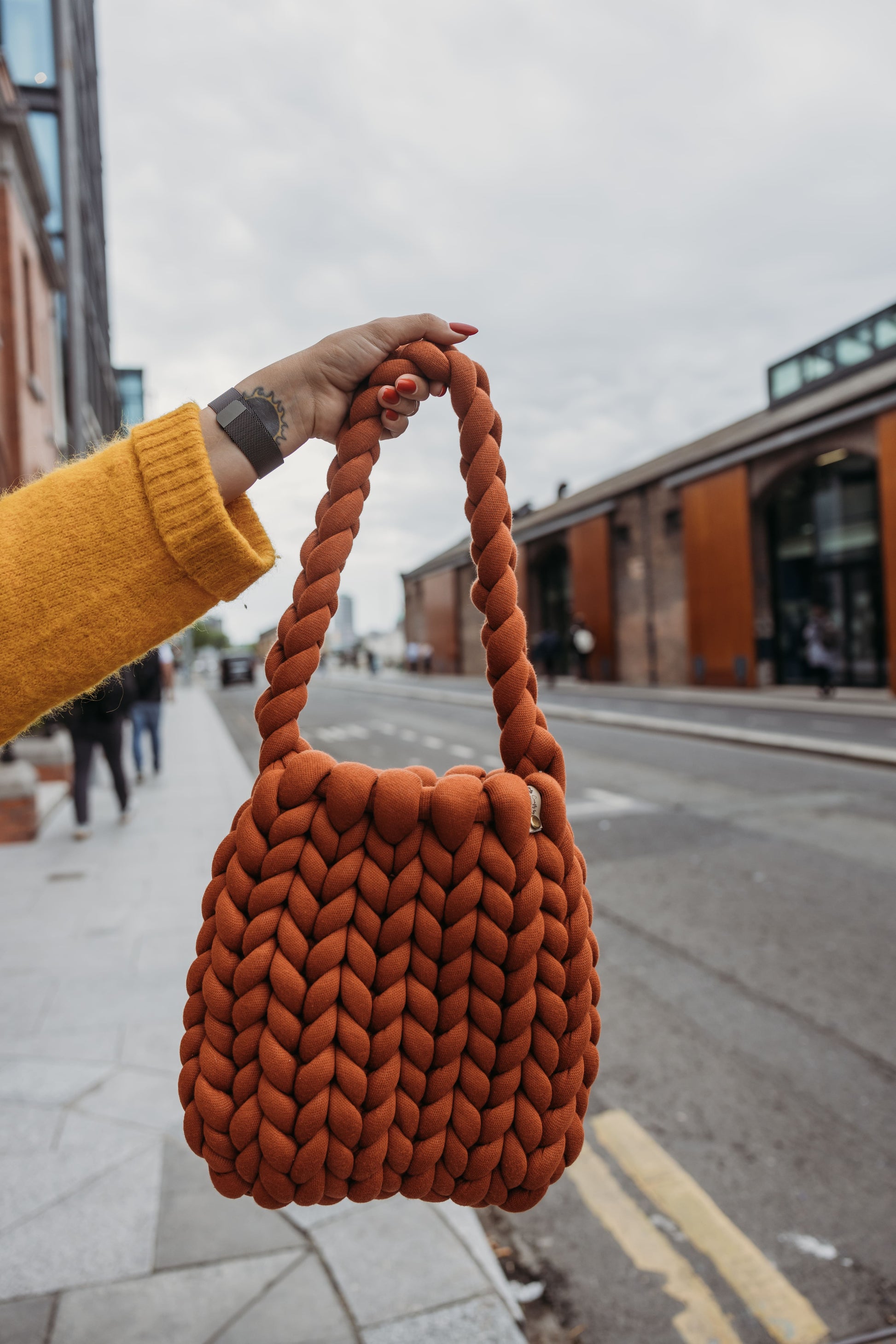 velvet handbag, chunky velvet bag, statement handbag, designer velvet bag, luxury soft bag, handmade velvet bag, unique fashion bag, trendy soft bag, machine washable handbag, elegant evening bag, soft chunky velvet handbag for everyday wear, handmade statement bag with a long handle, luxury machine washable bag for special occasions, unique velvet crossbody bag for women, fashion-forward plush bag with scarf