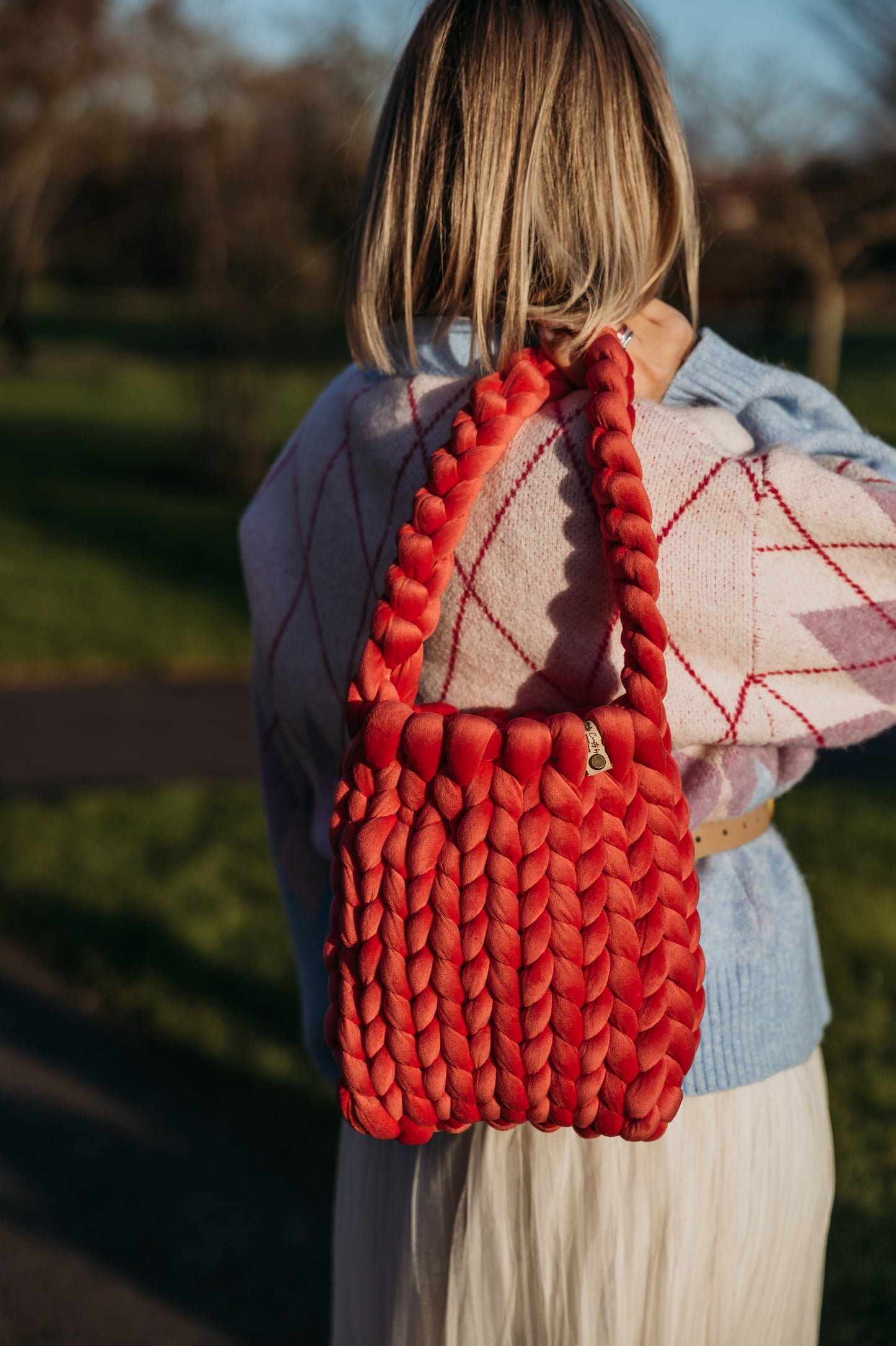 velvet handbag, chunky velvet bag, statement handbag, designer velvet bag, luxury soft bag, handmade velvet bag, unique fashion bag, trendy soft bag, machine washable handbag, elegant evening bag, soft chunky velvet handbag for everyday wear, handmade statement bag with a long handle, luxury machine washable bag for special occasions, unique velvet crossbody bag for women, fashion-forward plush bag with scarf