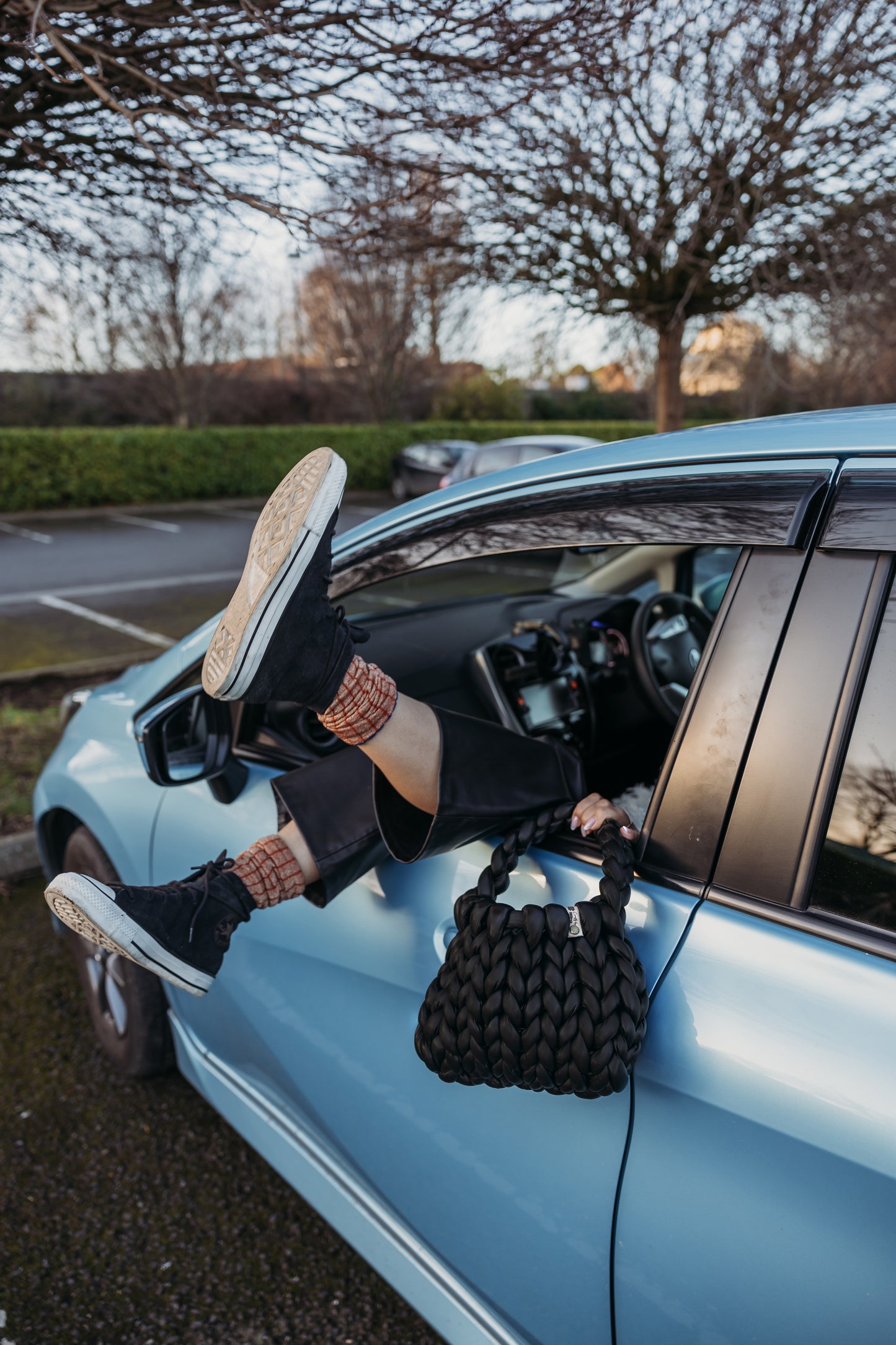 velvet handbag, chunky velvet bag, statement handbag, designer velvet bag, luxury soft bag, handmade velvet bag, unique fashion bag, trendy soft bag, machine washable handbag, elegant evening bag, soft chunky velvet handbag for everyday wear, handmade statement bag with a long handle, luxury machine washable bag for special occasions, unique velvet crossbody bag for women, fashion-forward plush bag with scarf