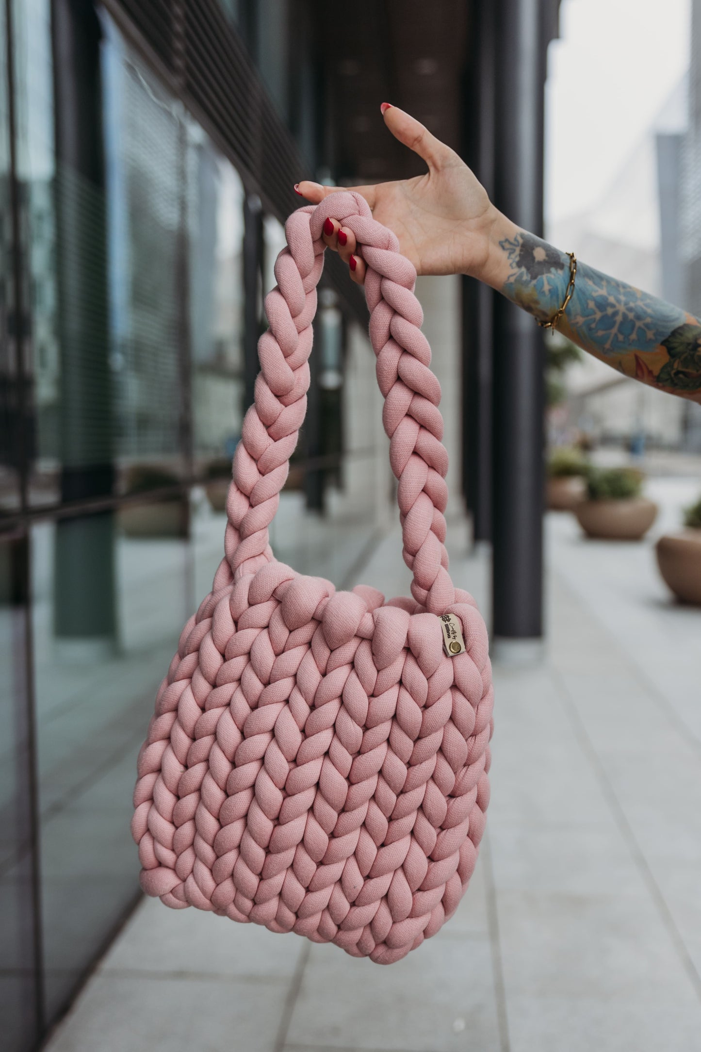 velvet handbag, chunky velvet bag, statement handbag, designer velvet bag, luxury soft bag, handmade velvet bag, unique fashion bag, trendy soft bag, machine washable handbag, elegant evening bag, soft chunky velvet handbag for everyday wear, handmade statement bag with a long handle, luxury machine washable bag for special occasions, unique velvet crossbody bag for women, fashion-forward plush bag with scarf