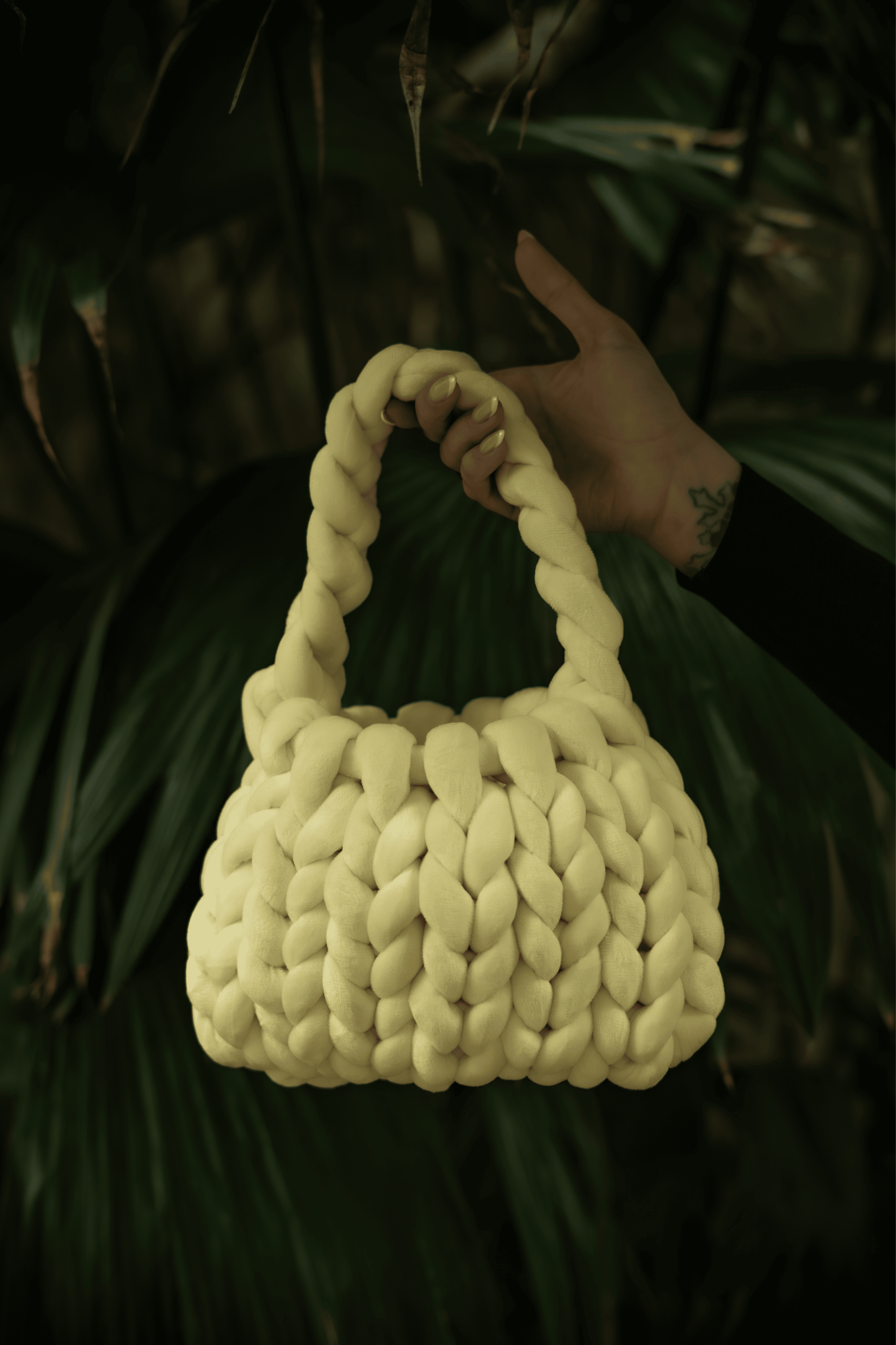 velvet handbag, chunky velvet bag, statement handbag, designer velvet bag, luxury soft bag, handmade velvet bag, unique fashion bag, trendy soft bag, machine washable handbag, elegant evening bag, soft chunky velvet handbag for everyday wear, handmade statement bag with a long handle, luxury machine washable bag for special occasions, unique velvet crossbody bag for women, fashion-forward plush bag with scarf